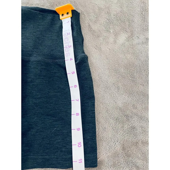 Alphalete Size XS Athletic Shorts Heather Grey Sporty High Waisted‎ Outdoorsy - Picture 4 of 6